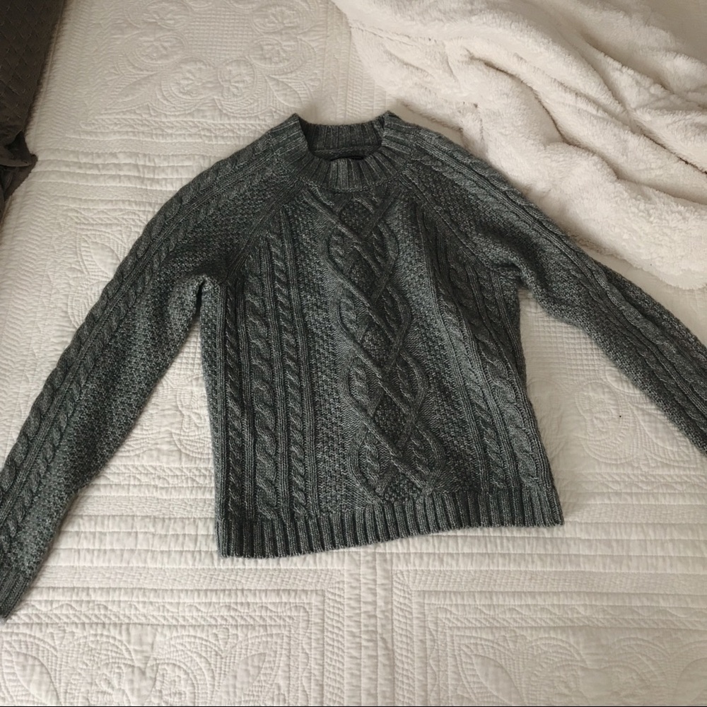 Abercrombie and Fitch Cable Knit Sweater